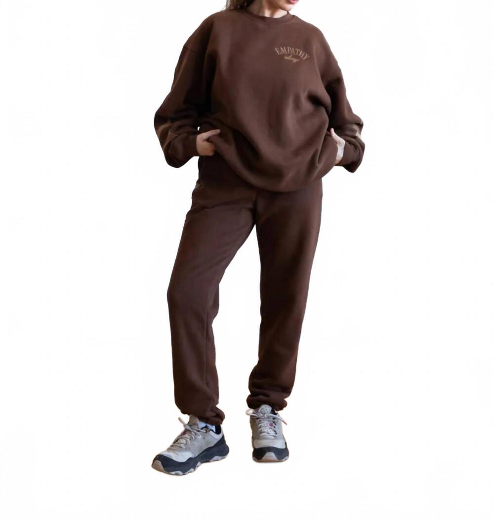 NEW THE MAYFAIR GROUP empathy always sweatpant in espresso